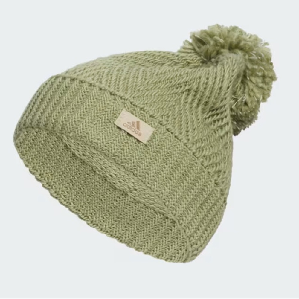 NWT Women’s Adidas Beanie with Pom-Pom